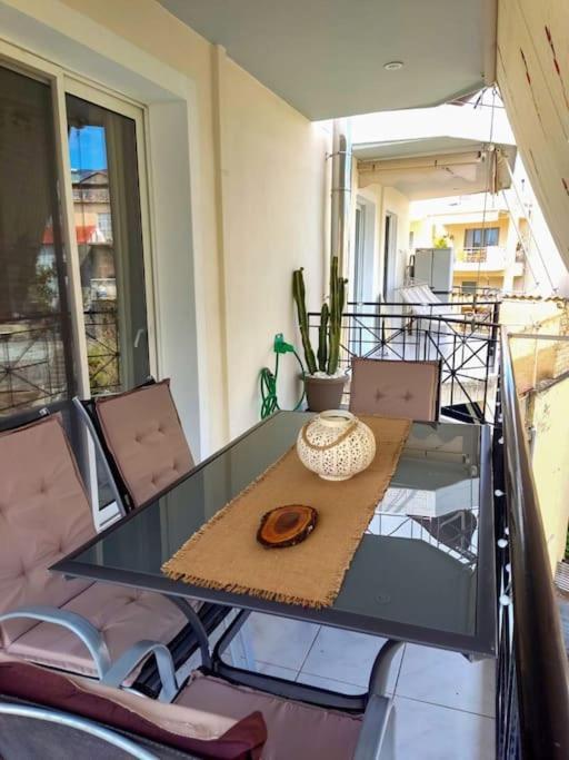 Kalamata Nestor Apartment-Near Historical Centre Zewnętrze zdjęcie