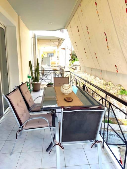 Kalamata Nestor Apartment-Near Historical Centre Zewnętrze zdjęcie